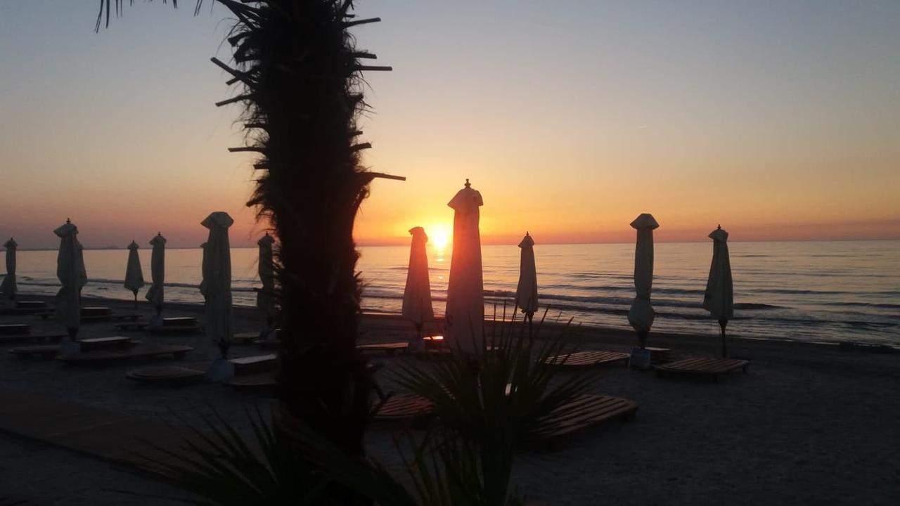Frontal View By Twin Residence Mamaia Dış mekan fotoğraf